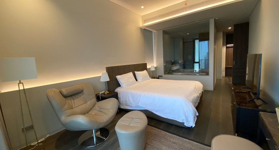For rent 3 bedrooms condo in Watthana, Bangkok