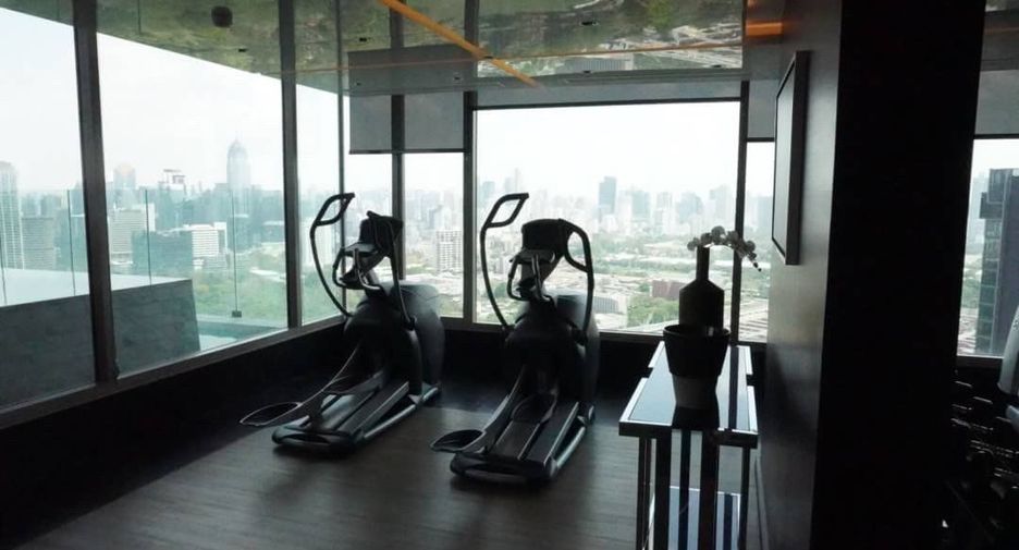 For rent and for sale 1 bed condo in Sathon, Bangkok