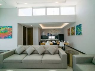 For rent 4 bedrooms villa in Mueang Phuket, Phuket