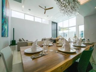 For rent 4 bedrooms villa in Mueang Phuket, Phuket