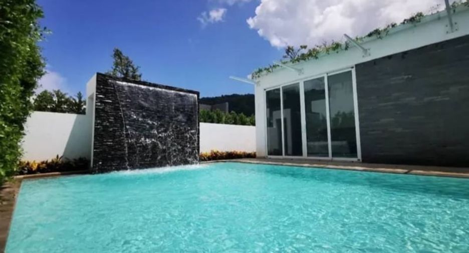 For rent 4 bedrooms villa in Mueang Phuket, Phuket
