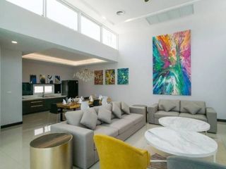 For rent 4 bedrooms villa in Mueang Phuket, Phuket