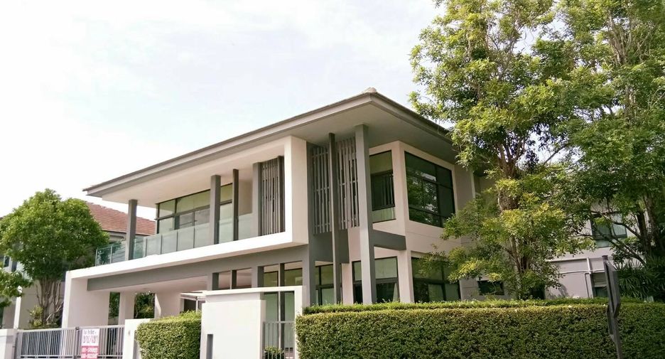 For sale 5 bedrooms house in Bang Kapi, Bangkok