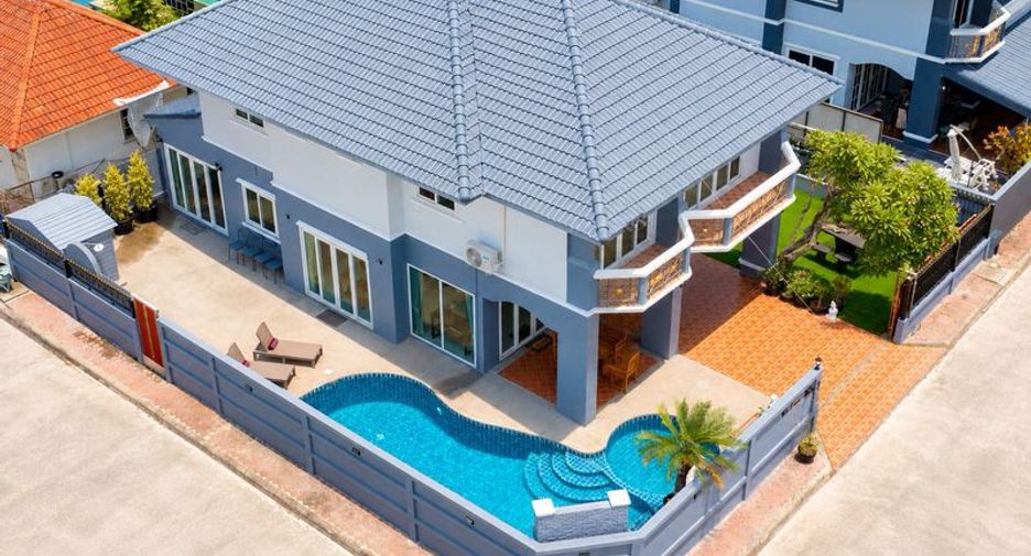 For rent 5 ベッドルーム villa in Bang Lamung, Chonburi