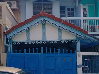 For sale 2 bedrooms townhouse in Phra Khanong, Bangkok