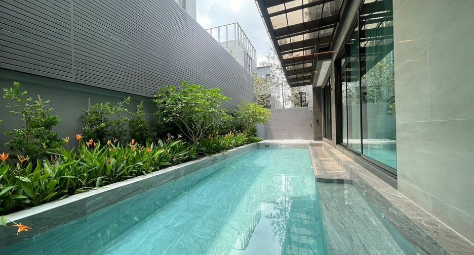 Casa en venta de 4 habitaciones en Bang Kapi, Bangkok