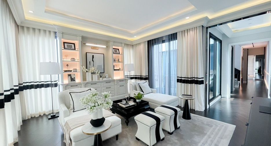 Casa en venta de 4 habitaciones en Bang Kapi, Bangkok