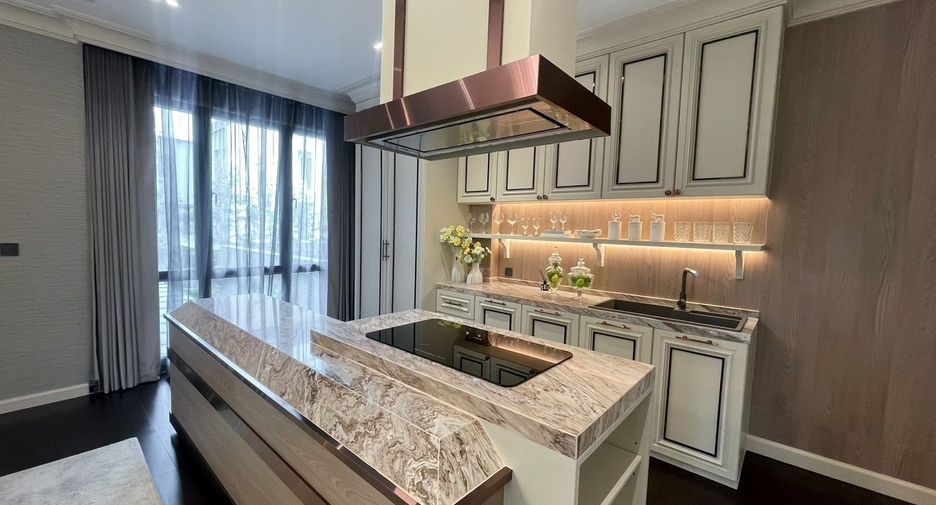Casa en venta de 4 habitaciones en Bang Kapi, Bangkok