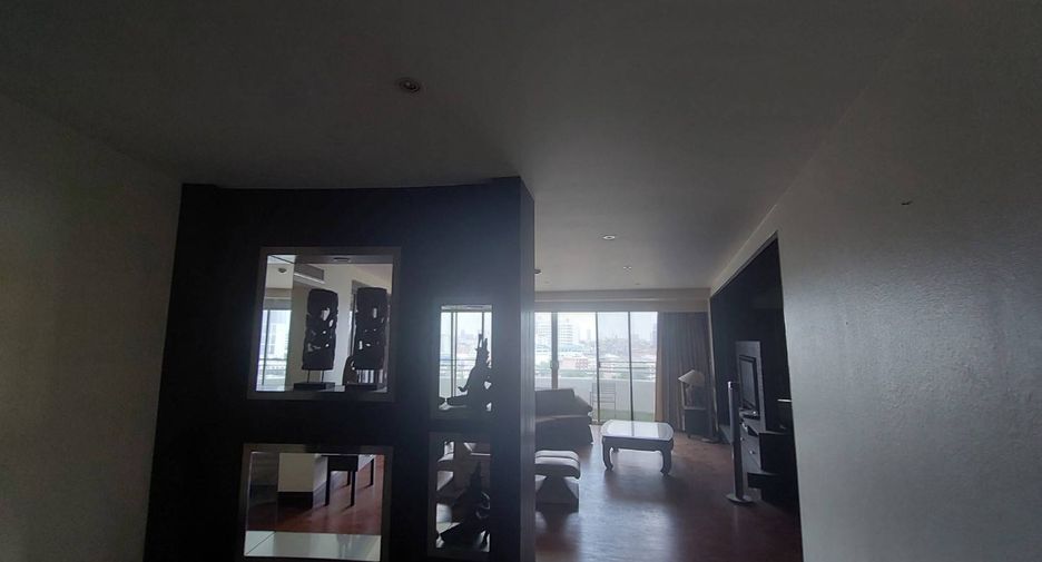 For rent and for sale 2 bedrooms condo in Sathon, Bangkok