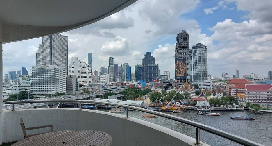 For rent and for sale 2 bedrooms condo in Sathon, Bangkok