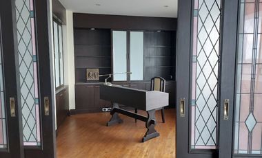 Condo en alquiler y en venta de 2 habitaciones en Sathon, Bangkok