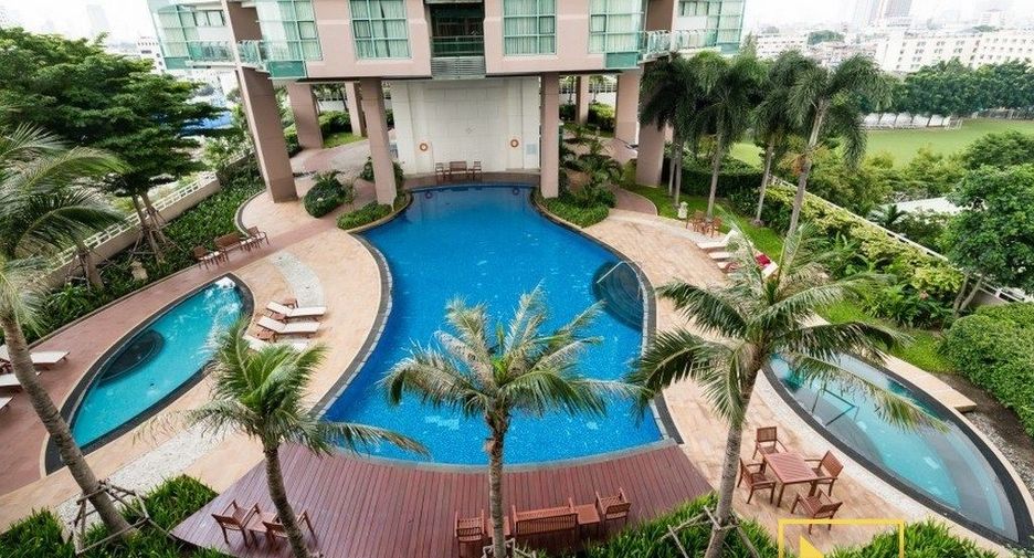 For rent 2 bedrooms condo in Bang Kho Laem, Bangkok
