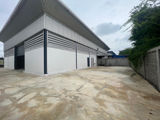 For rent warehouse in Sai Noi, Nonthaburi