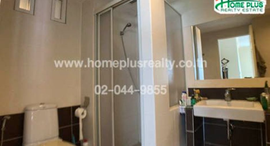 For sale 3 bedrooms condo in Yan Nawa, Bangkok