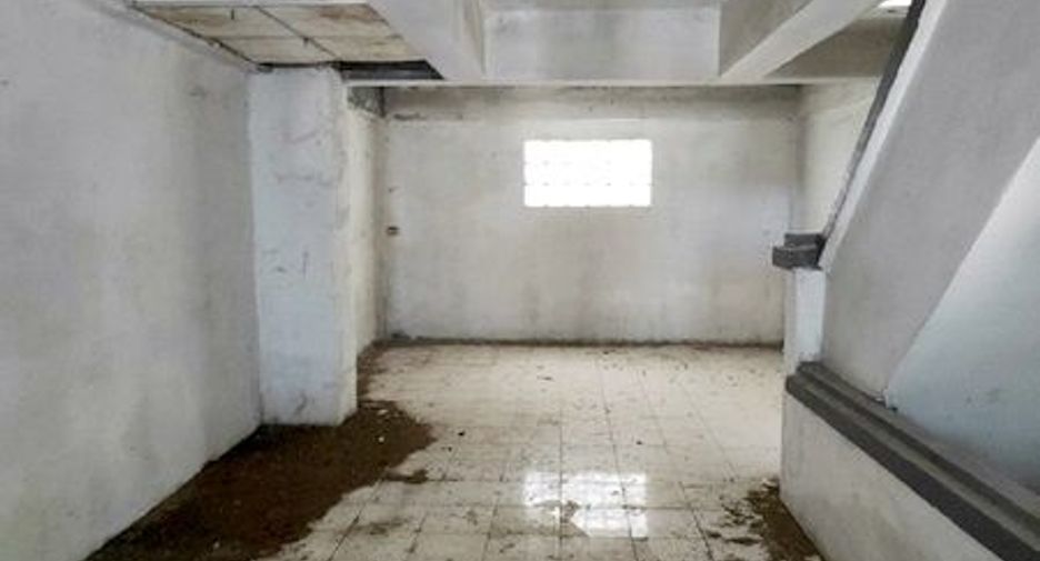 For sale 2 bedrooms retail Space in Mueang Roi Et, Roi Et