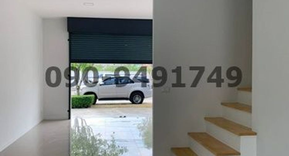 For rent 3 bedrooms townhouse in Phutthamonthon, Nakhon Pathom