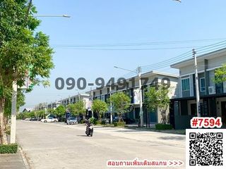 À louer 3 chambres maison de ville à Phutthamonthon, Nakhon Pathom