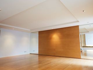 Продажа 4 спальни кондо в Кхлонг Тоеи, Бангкок
