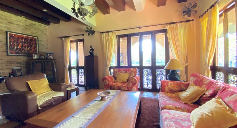 For rent and for sale 6 bedrooms house in San Sai, Chiang Mai