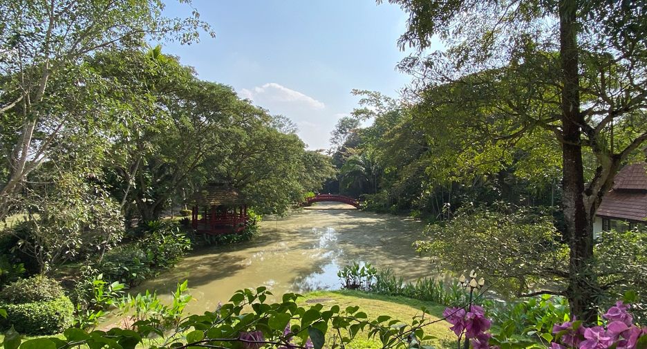 For rent and for sale 6 bedrooms house in San Sai, Chiang Mai