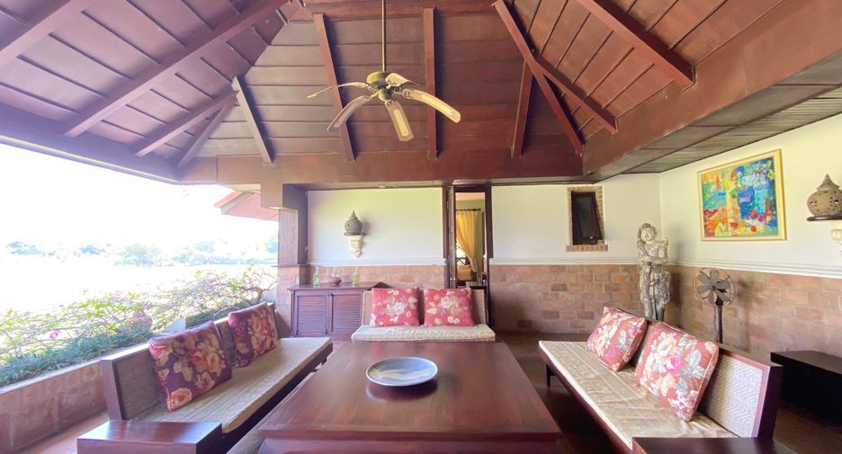 For rent and for sale 6 bedrooms house in San Sai, Chiang Mai