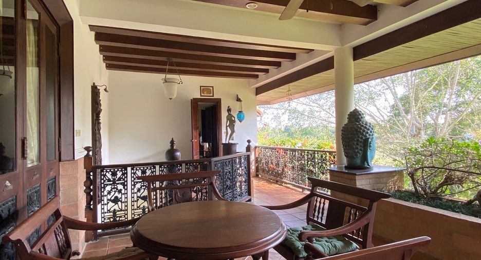 For rent and for sale 6 bedrooms house in San Sai, Chiang Mai