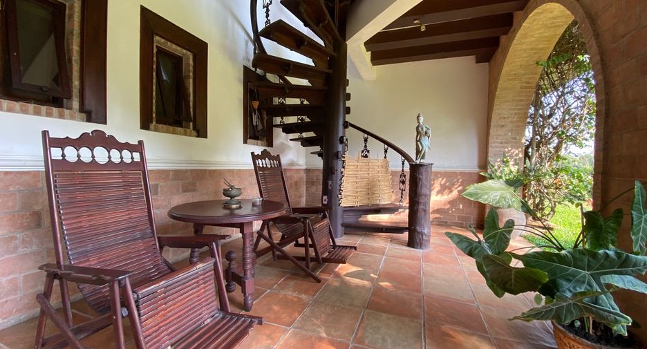 For rent and for sale 6 bedrooms house in San Sai, Chiang Mai