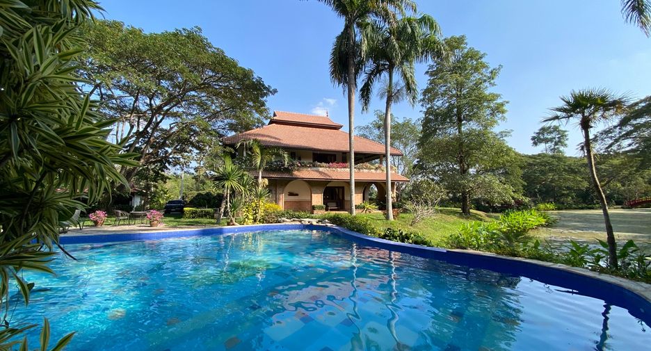 For rent and for sale 6 bedrooms house in San Sai, Chiang Mai