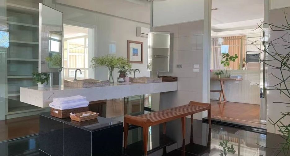 À louer et à vendre 3 chambres maison à Sattahip, Chonburi