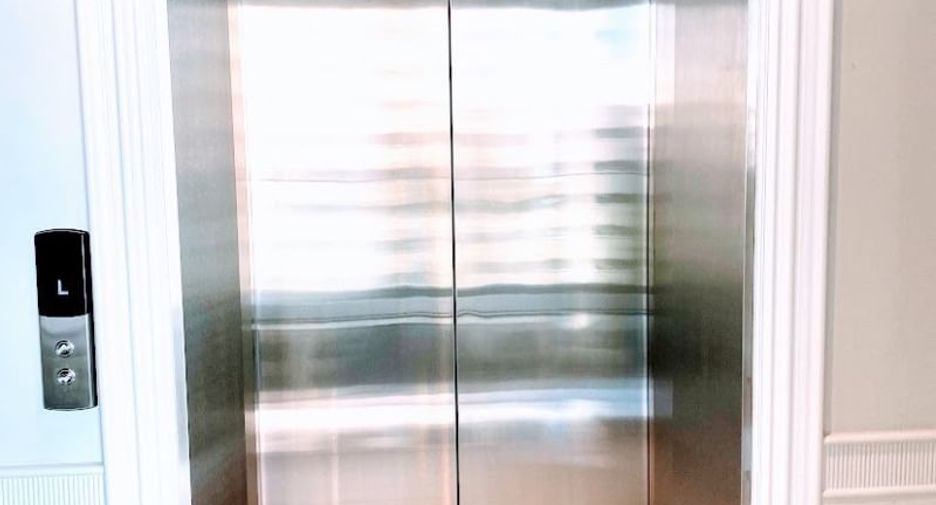 For rent 2 ベッドルーム condo in Khlong Toei, Bangkok