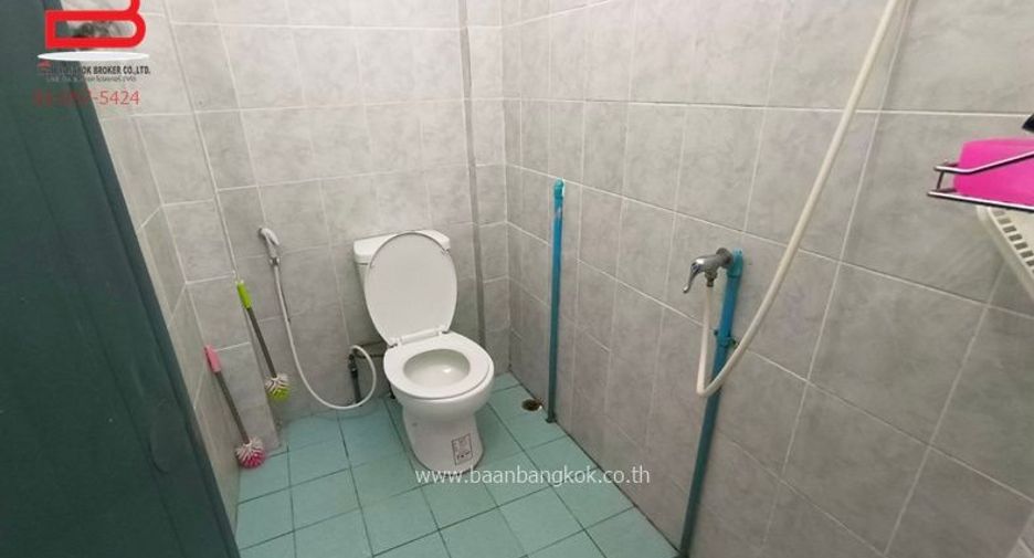 Reihenhaus zum Kauf mit 2 Zimmer in Lak Si, Bangkok