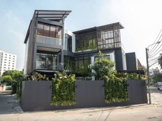 For sale 4 Beds house in Watthana, Bangkok