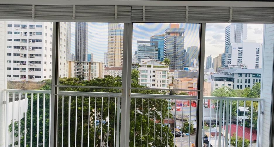 À vendre 2 chambres condo à Watthana, Bangkok