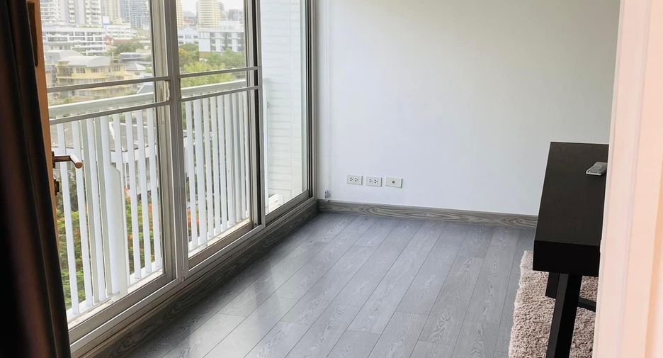 À vendre 2 chambres condo à Watthana, Bangkok