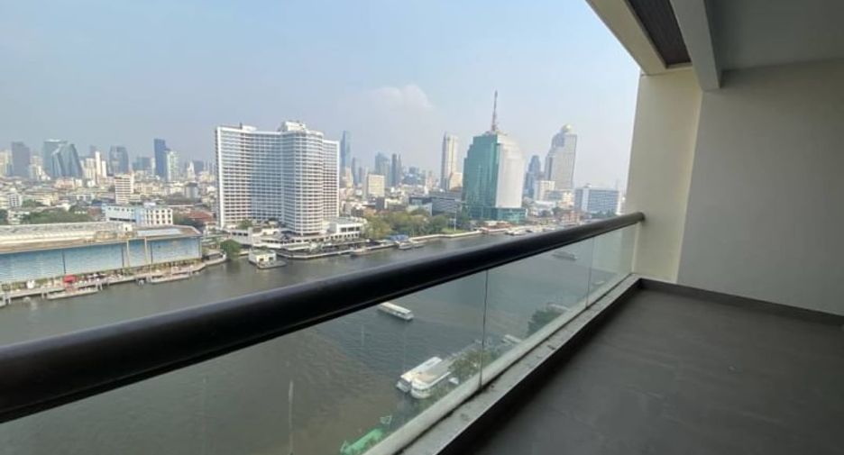 For rent 3 bedrooms condo in Bang Rak, Bangkok