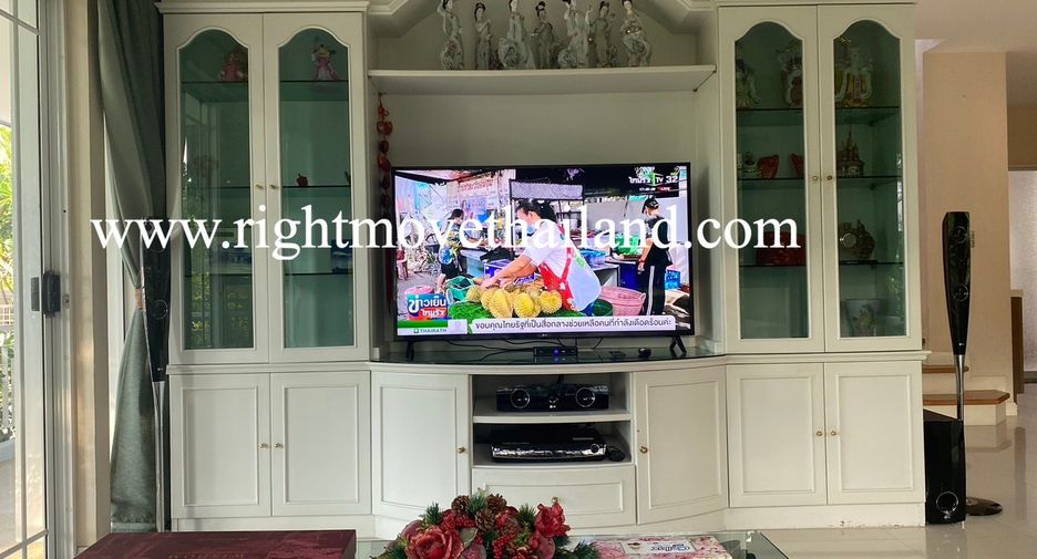 For rent 3 bedrooms house in Phasi Charoen, Bangkok