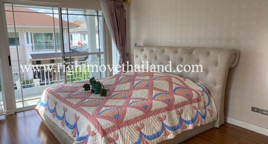 For rent 3 bedrooms house in Phasi Charoen, Bangkok