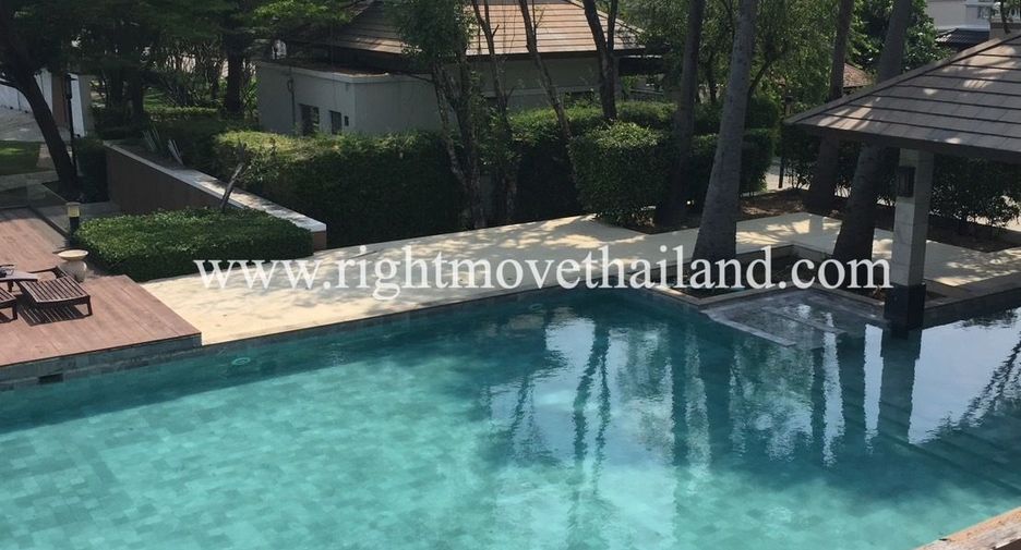 For rent 3 bedrooms house in Phasi Charoen, Bangkok