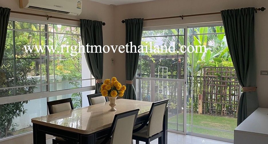 For rent 3 bed house in Phasi Charoen, Bangkok