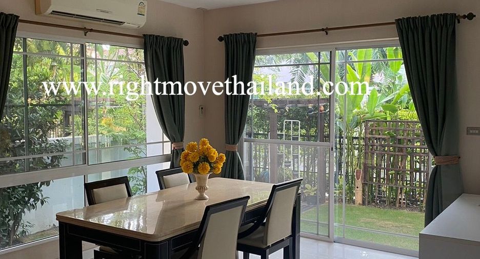 For rent 3 bedrooms house in Phasi Charoen, Bangkok