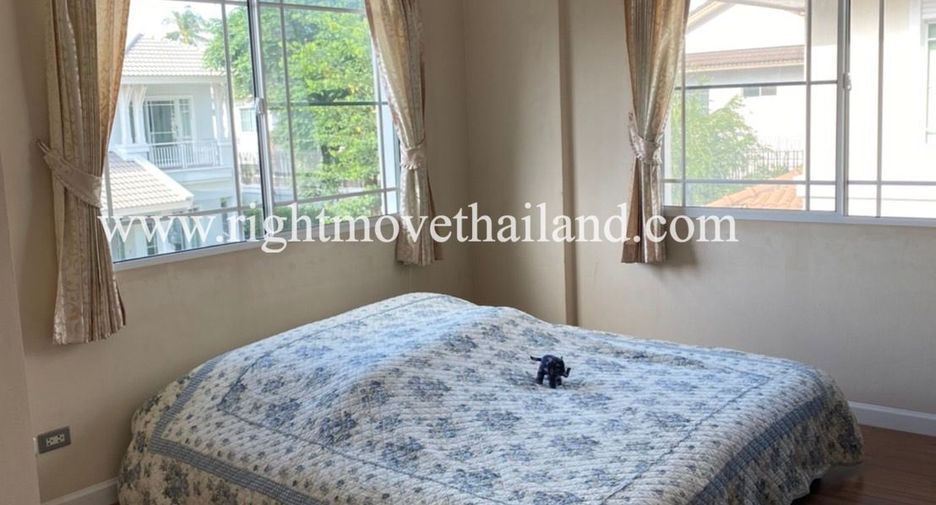 For rent 3 bedrooms house in Phasi Charoen, Bangkok