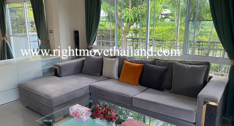 For rent 3 bedrooms house in Phasi Charoen, Bangkok