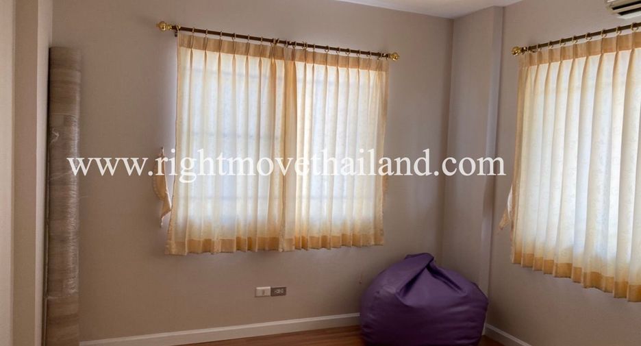 For rent 3 bedrooms house in Phasi Charoen, Bangkok
