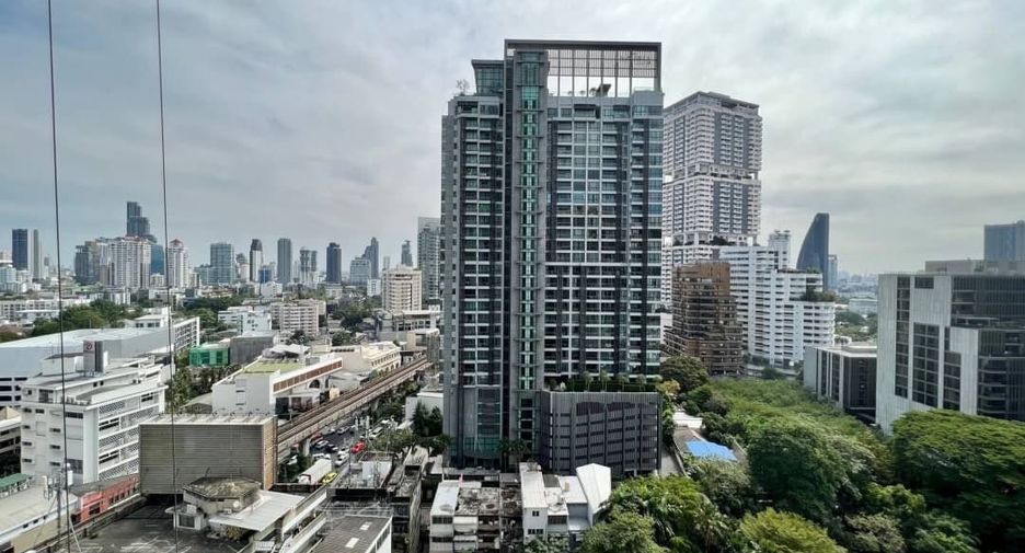 Condo en alquiler de 2 habitaciones en Khlong Toei, Bangkok