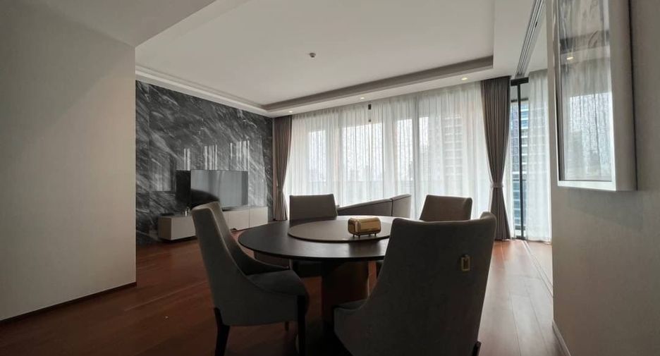 Condo en alquiler de 2 habitaciones en Khlong Toei, Bangkok