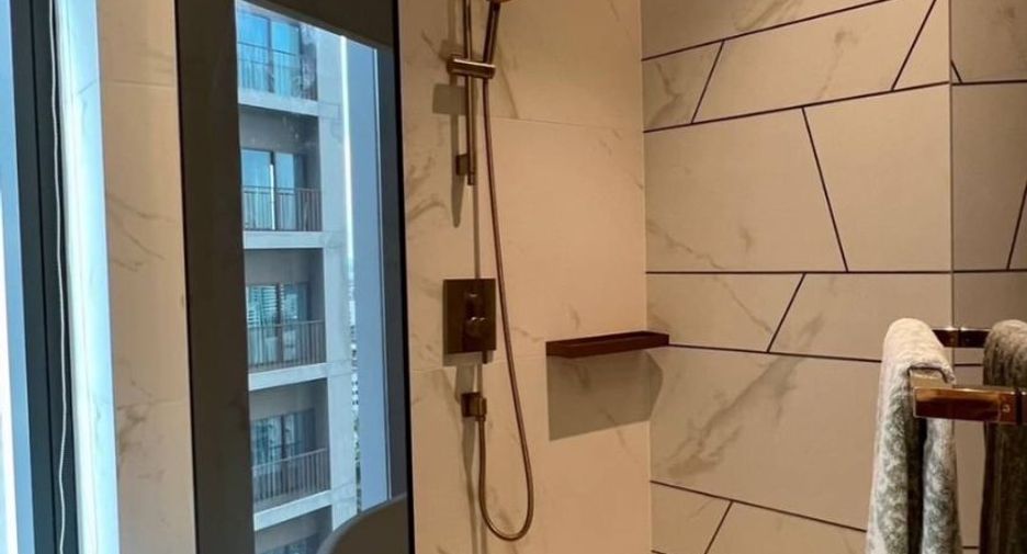 Condo en alquiler de 2 habitaciones en Khlong Toei, Bangkok