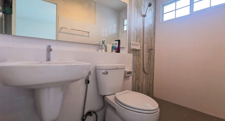 For sale 2 bedrooms townhouse in Lam Luk Ka, Pathum Thani