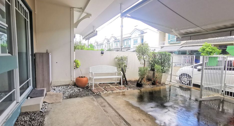 For sale 2 bedrooms townhouse in Lam Luk Ka, Pathum Thani