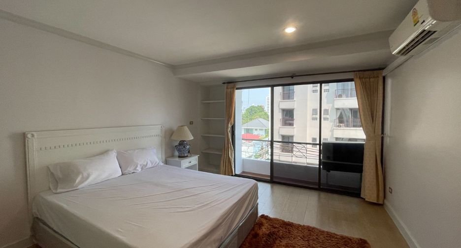 For rent 3 bedrooms apartment in Phaya Thai, Bangkok