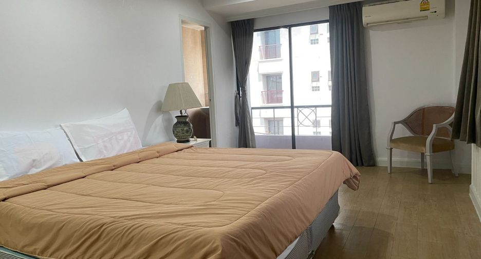 For rent 3 bedrooms apartment in Phaya Thai, Bangkok